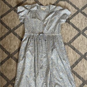 Christy Dawn blue daisy, dawn dress w/ gingham trim, M